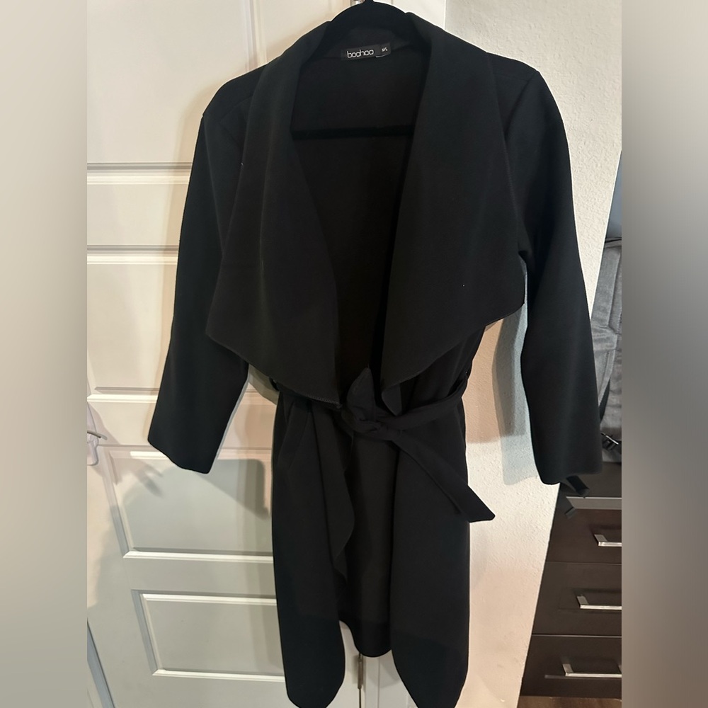 Black Boo Hoo, jacket/coat, tie waist, m/l